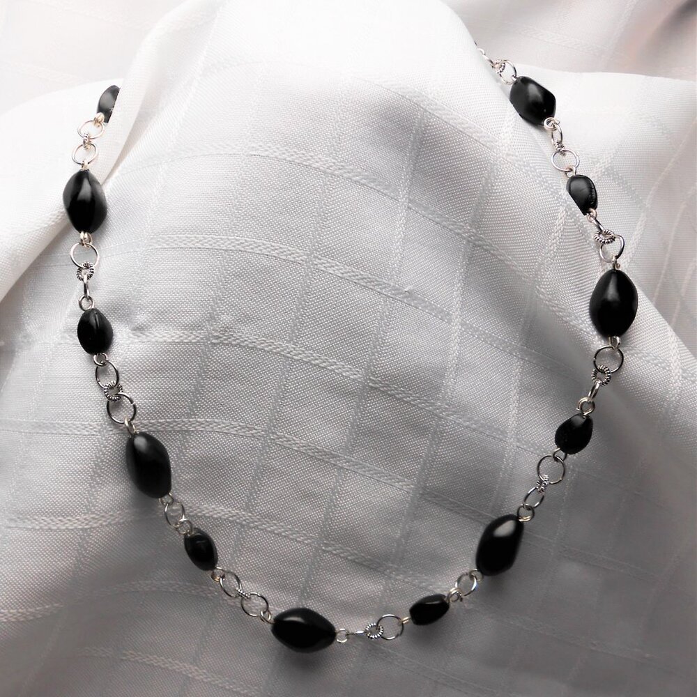 No.998 Handmade necklace & earrings with acrylic beads & antique silver rings